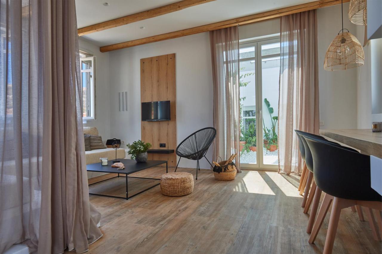 Casa Mardiva Terra Apartment Parikia  Ngoại thất bức ảnh